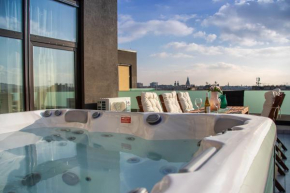 Centropolitan Penthouse #jacuzzi #freeparking